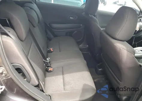 2018 Honda Hr-V Lx z USA, uszkodzony, nr VIN 3CZRU5H31JM707379